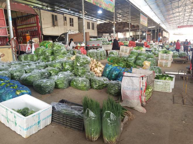 奉化区综合农副产品批发市场保供稳价显成效，日均交易量约400吨